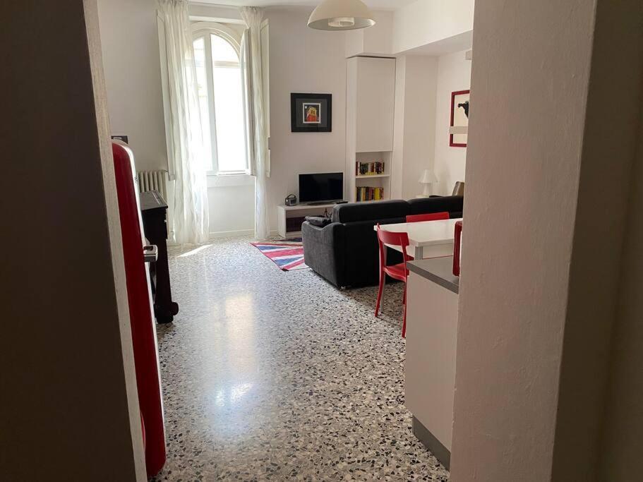 I Marici Apartment Pavia Ngoại thất bức ảnh